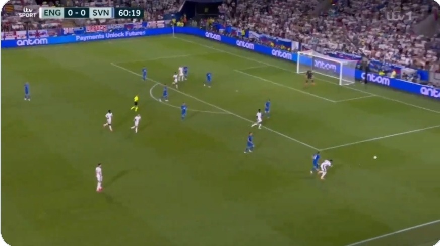 (Video) Kyle Walker’s Misguided Cross Highlights Alexander-Arnold’s Superior Skills