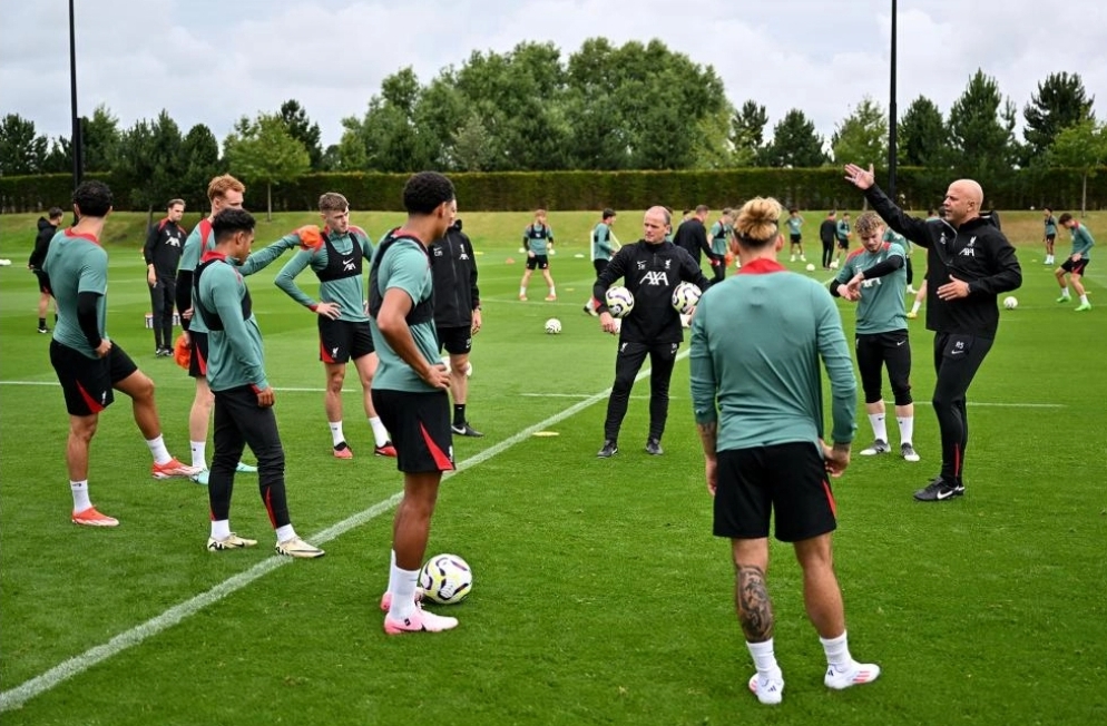 Liverpool’s Pre-Season Day 3: 30-Man Squad Trains Without Salah, Elliott Participates