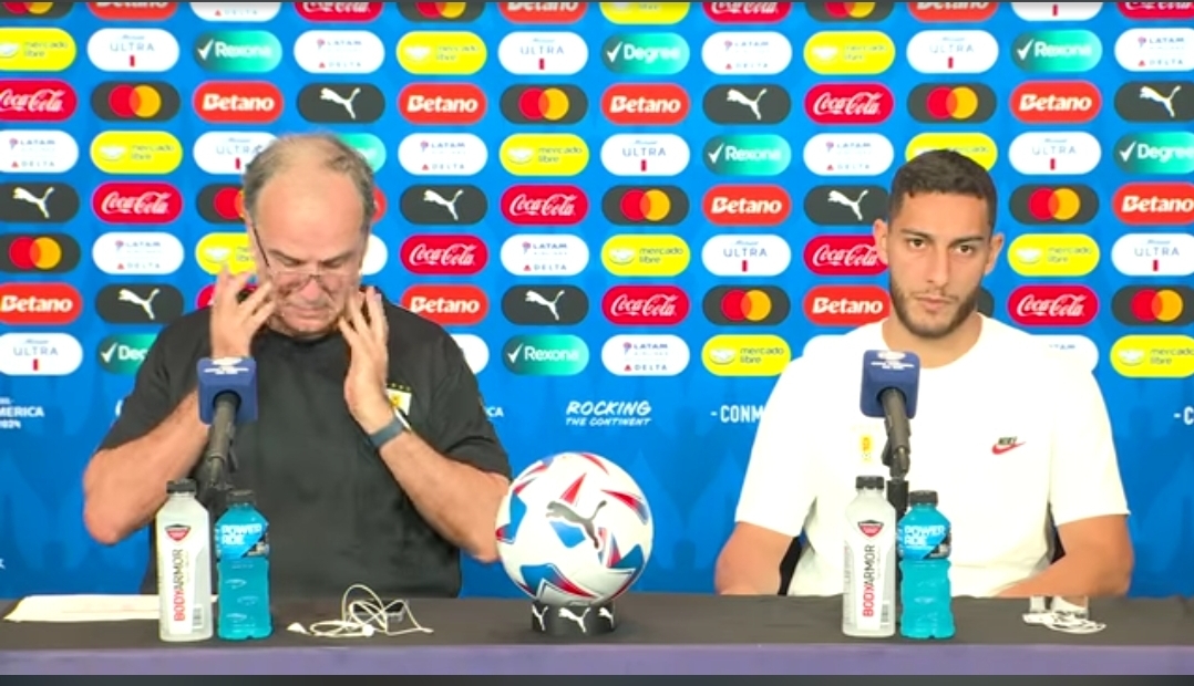 (VIDEO) Marcelo Bielsa Demands Apology Amid Potential Darwin Nunez Sanctions