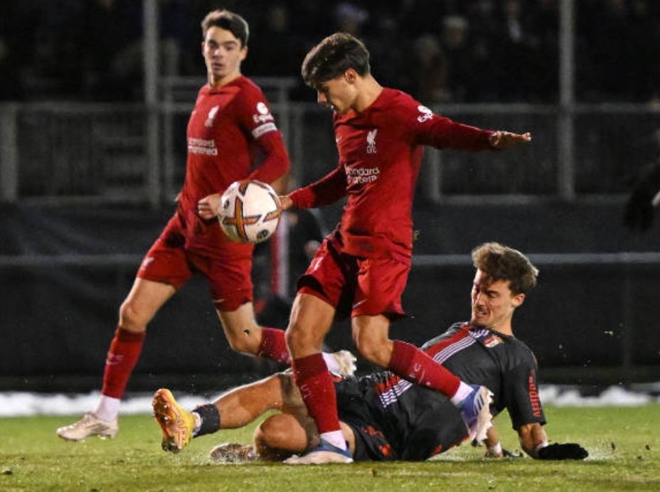 Liverpool Striker Returns to the Field After Half a Year