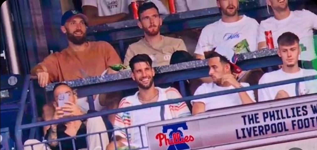 (VIDEO) Liverpool Players Seen at Philadelphia Baseball Match – Watching FSG Competitors!