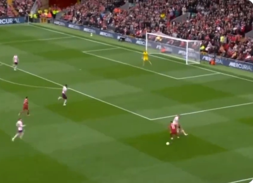 (Video) Liverpool Dazzles Anfield with Slick Sequence of First-Touch Football Under Slot